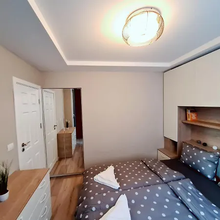 Modern And Cozy Flat In The Center Apartment