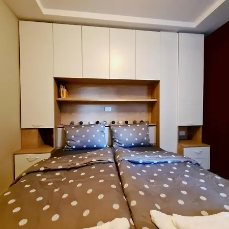 Modern And Cozy Flat In The Center Apartment Varna