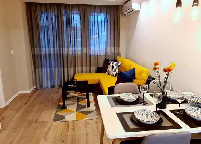 Modern And Cozy Flat In The Center Apartment