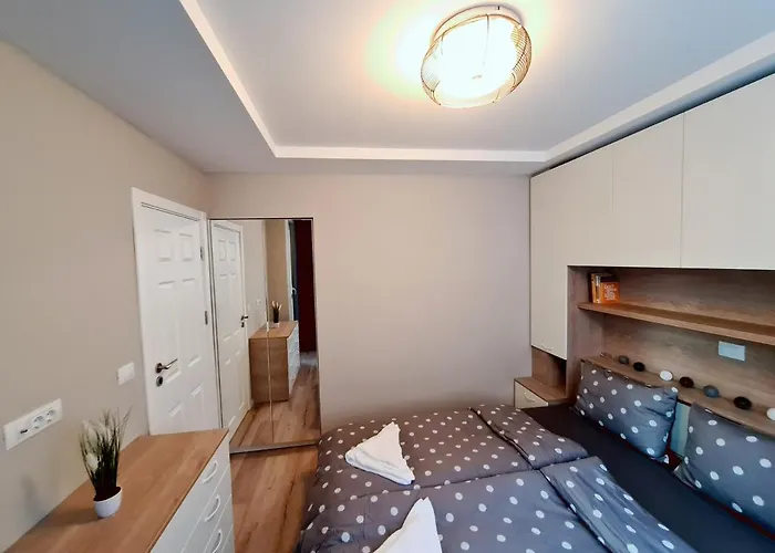 Modern And Cozy Flat In The Center Apartment